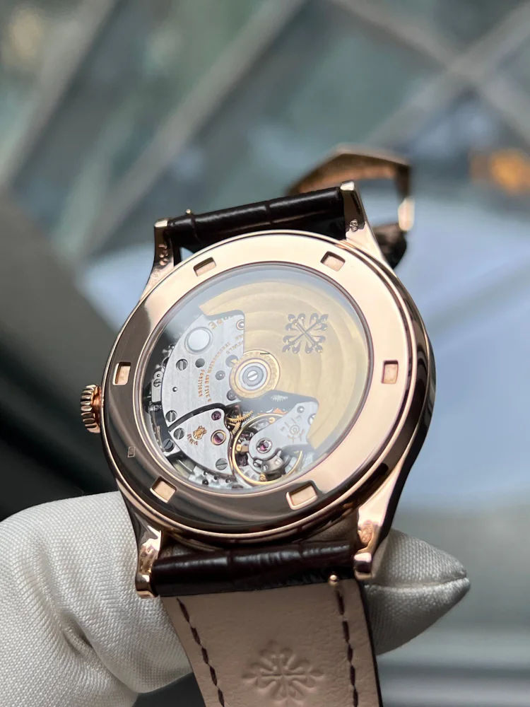 Patek Philippe Calatrava 5296R-001